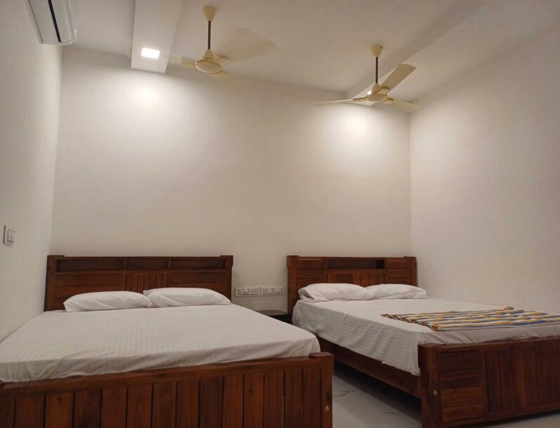 aliyarresidency-double-bed-room-in-pollachi-01 aliyarresidency-double-bed-room-in-pollachi-01
